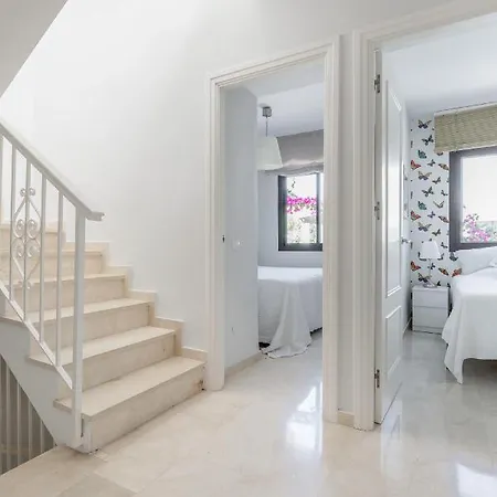 Charming Beachside Townhouse In San Pedro A Lovely Retreat Steps From The Shore Дом отдыха *