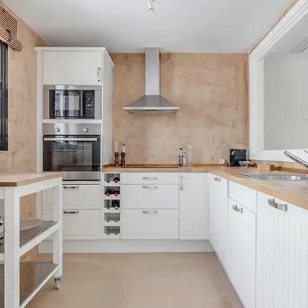 Casa vacanze Charming Beachside Townhouse In San Pedro A Lovely Retreat Steps From The Shore *