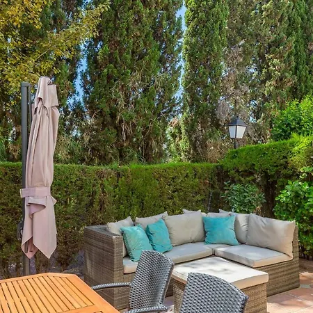 Charming Beachside Townhouse In San Pedro A Lovely Retreat Steps From The Shore Holiday home